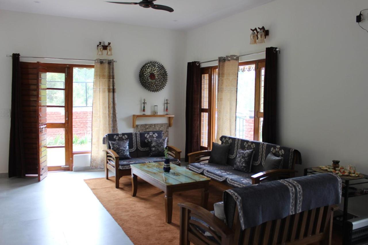 Winter Woods Cottages - 3-Bedroom Homestay Shitlakhet Zewnętrze zdjęcie
