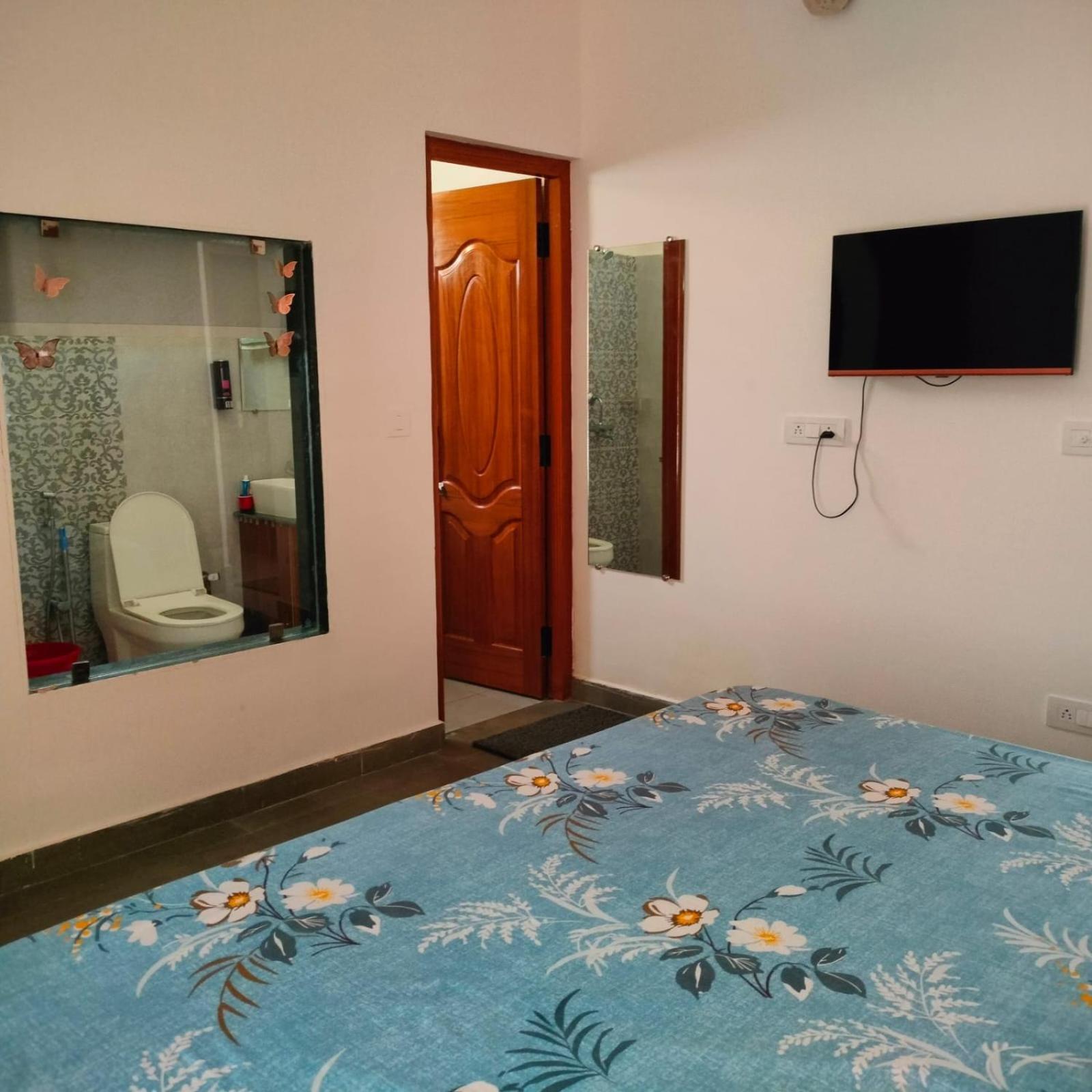 Winter Woods Cottages - 3-Bedroom Homestay Shitlakhet Zewnętrze zdjęcie